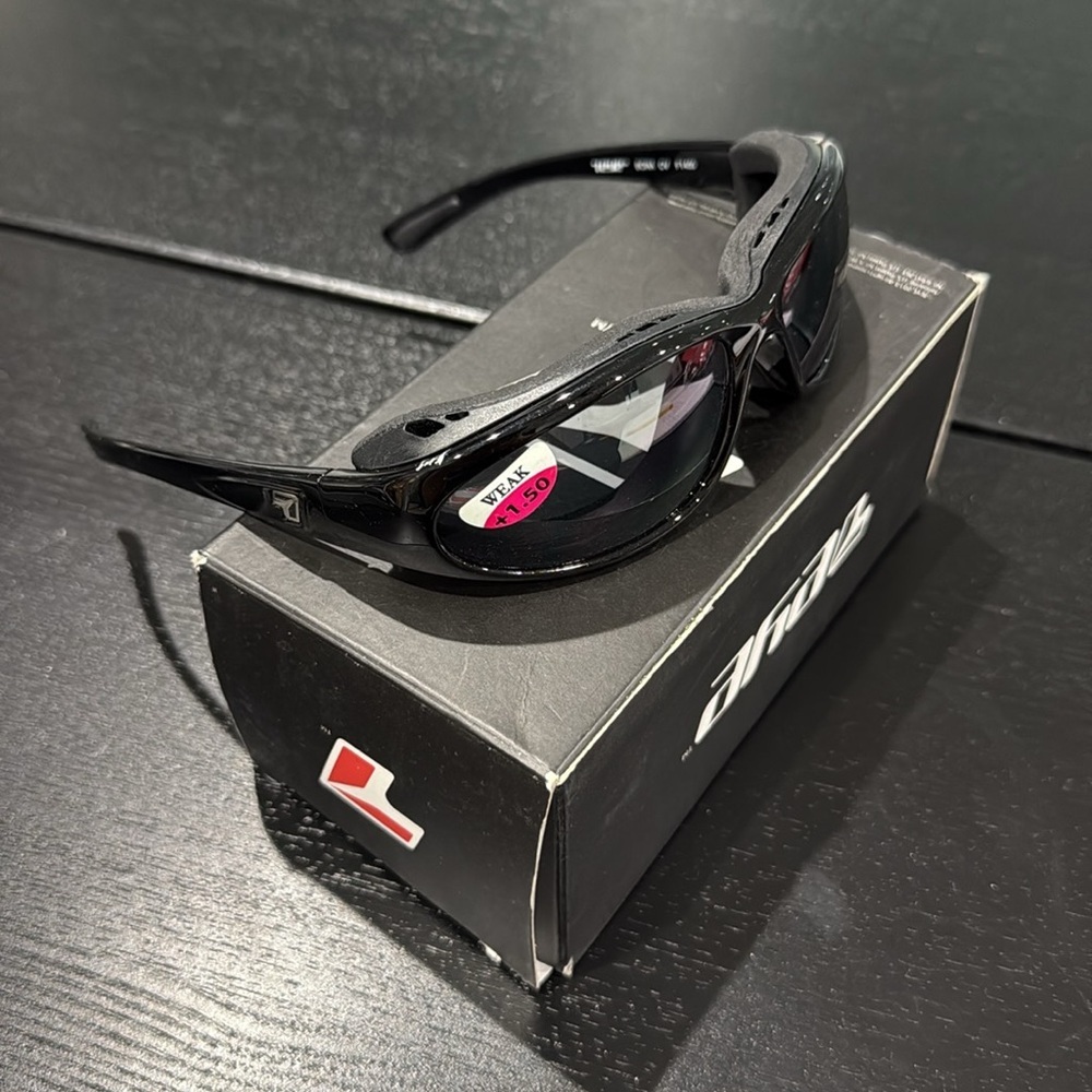 7eye Bora Gloss Black +1.50 Readers Riding Sunglasses - Picture 8 of 12
